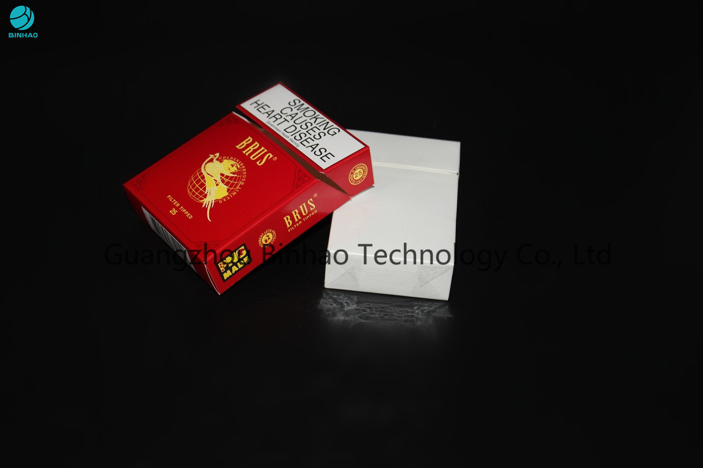 Caja de cigarrillo de encargo plegable de la caja de cigarros con la grabación en relieve de la impresión
