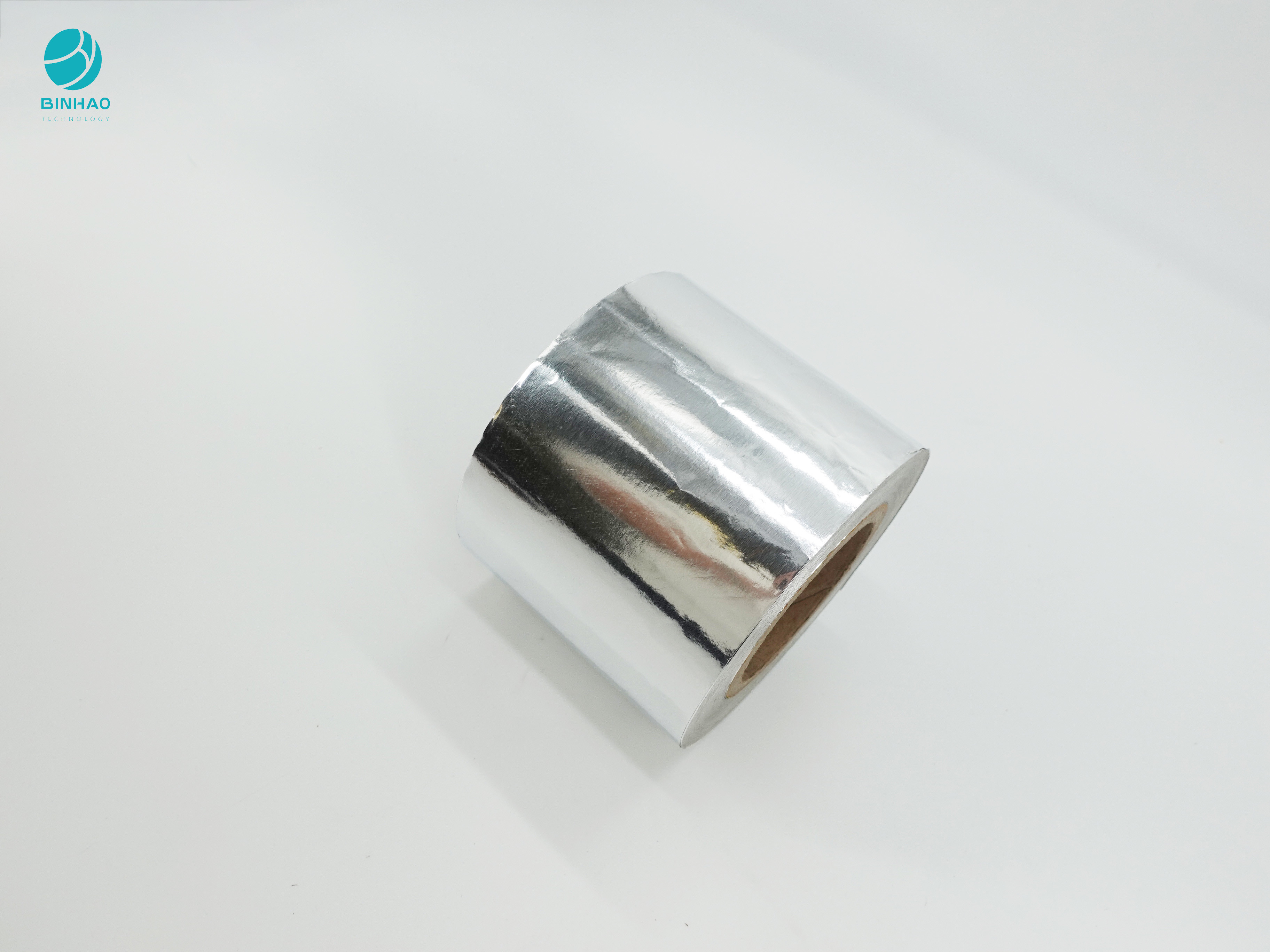 Papel de embalaje plateado del papel de aluminio de la categoría alimenticia para el paquete interno del cigarrillo