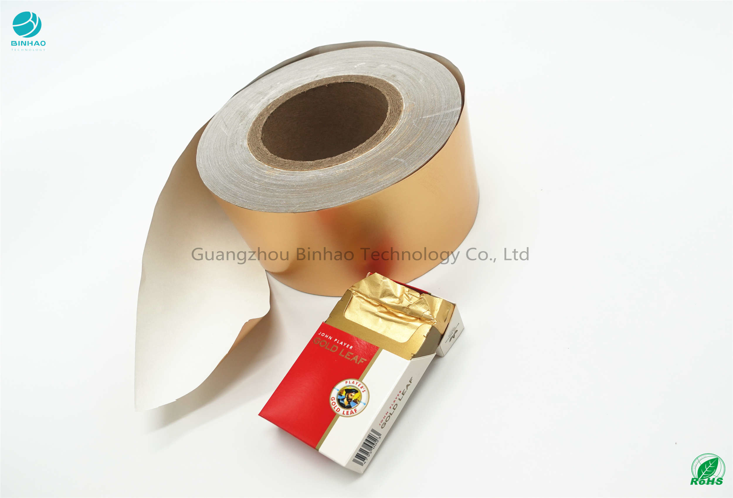Papel brillante de papel de aluminio del oro 85m m el 95% para el paquete del tabaco